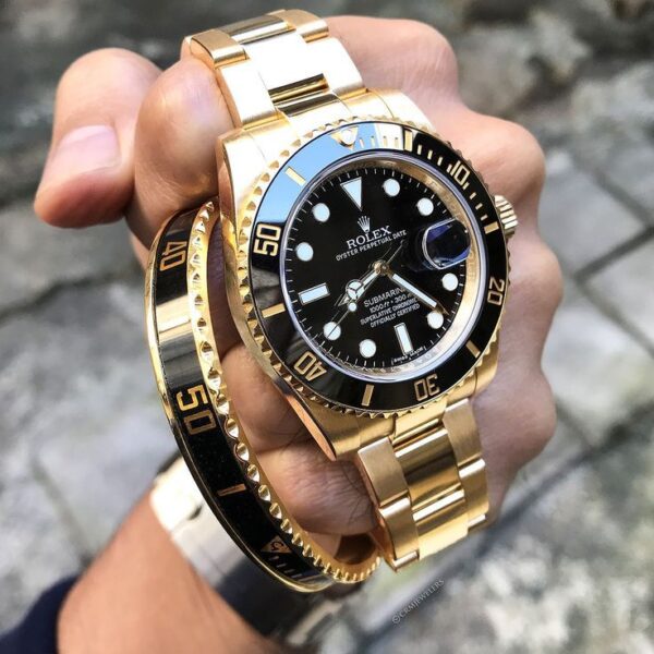 R.SUBMARINER